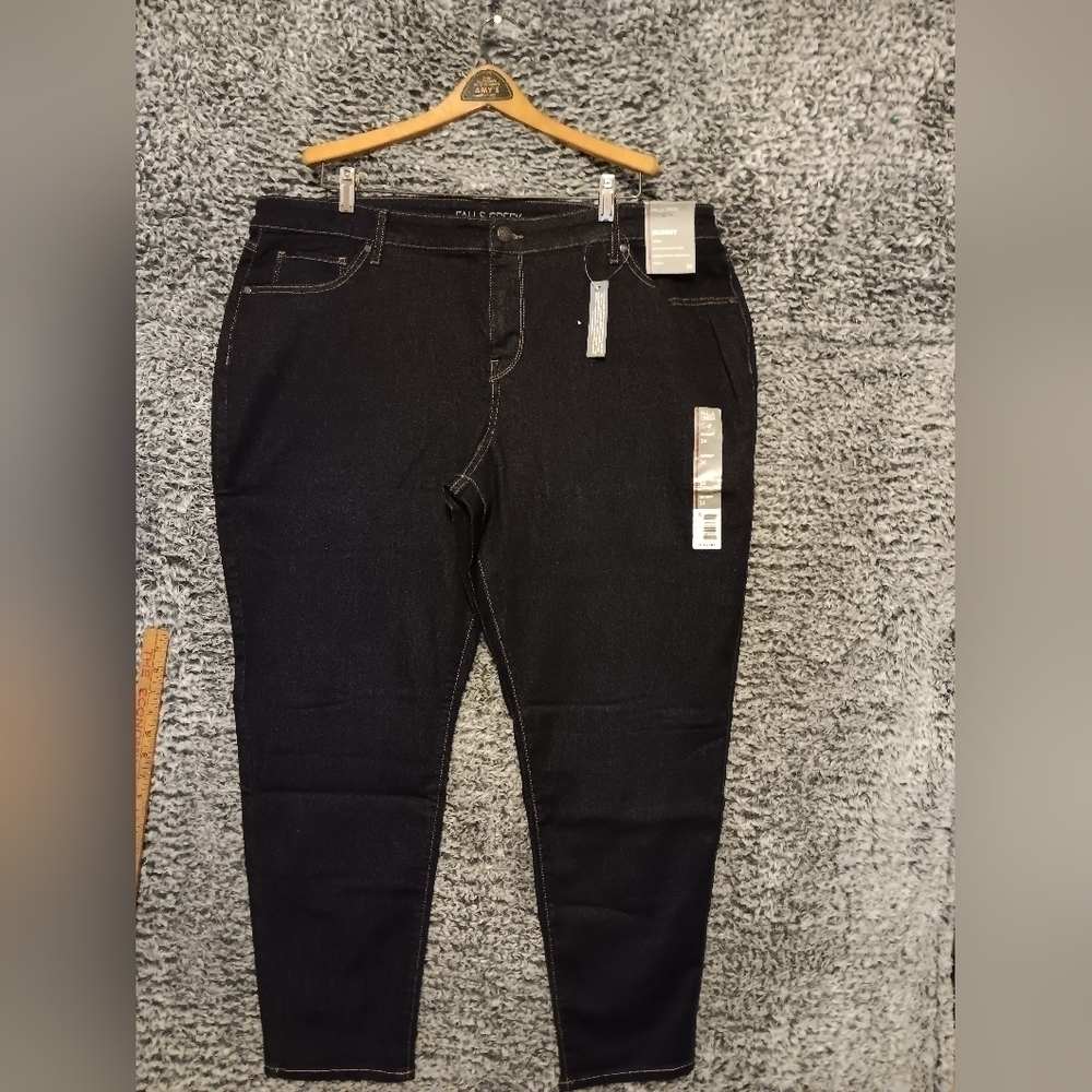 New Falls Creek Mid Rise Straight Stretch ~ Slimming Technology ~ Women's Sz 24
